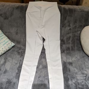 Alo yoga dashed white legging
